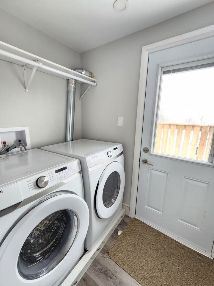 750 Fairbairn Street #1 - Photo 6 of 20