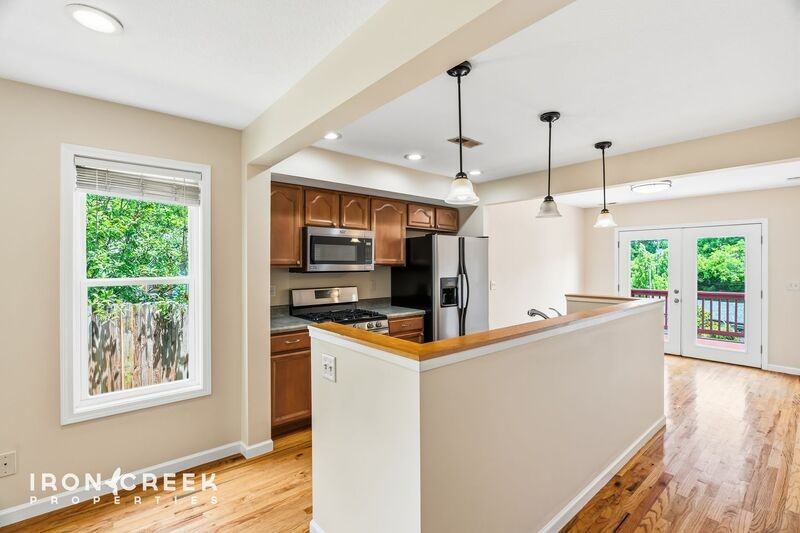 30 Olive St - Photo 6 of 25