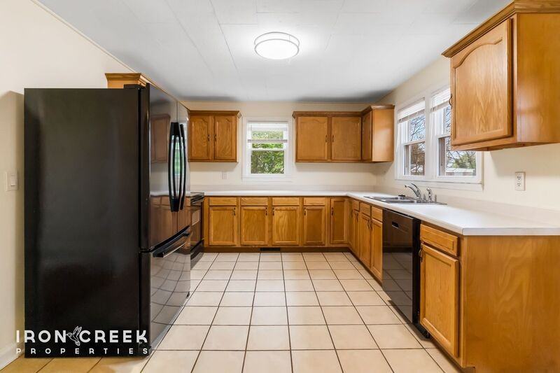 331 Hi Alta Ave - Photo 5 of 18