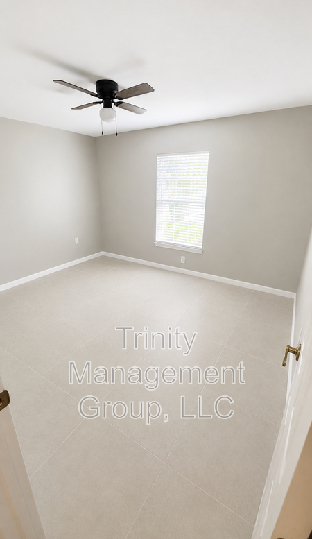 9400 Alta Sol Way - Photo 5 of 13