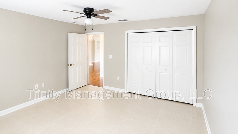9400 Alta Sol Way - Photo 7 of 13