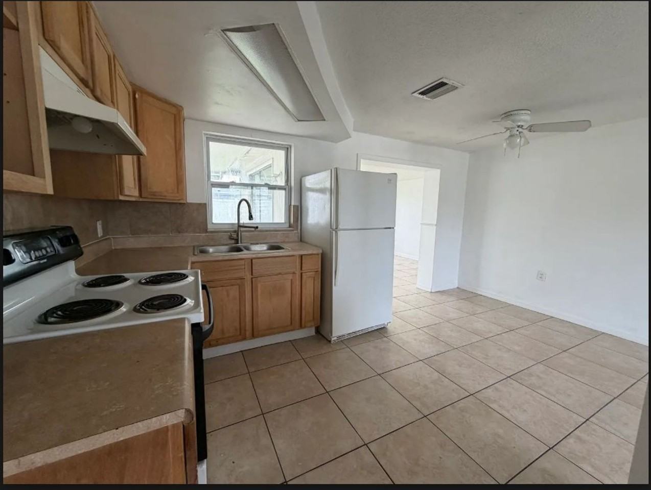 10110 Cherry Creek Ln - Photo 6 of 23