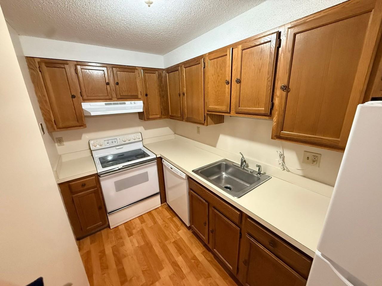 Woodmere Place - Photo 2 of 41