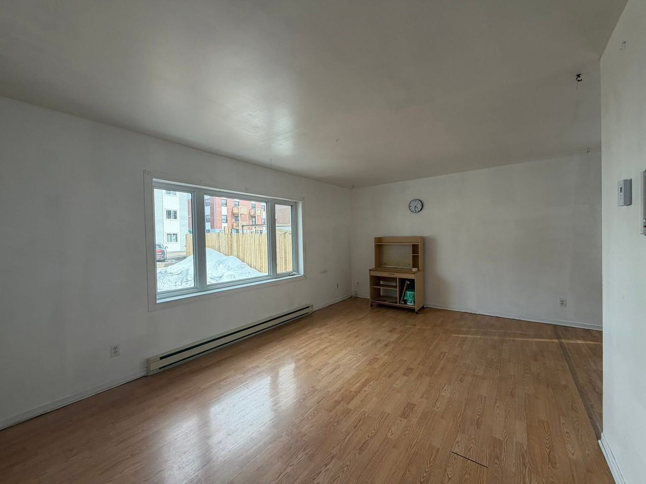 725 Donald Ave - Photo 7 of 8