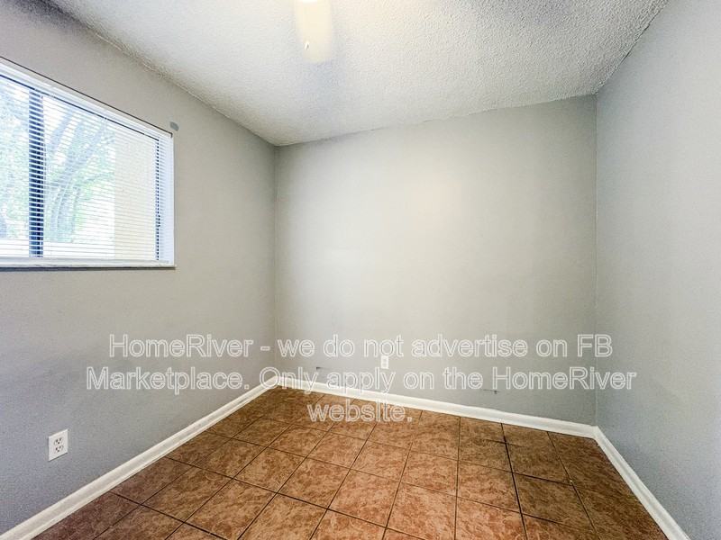 5332 Westchase Ct #1 - Photo 5 of 17