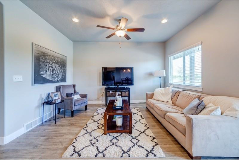 1831 Ws - Photo 5 of 16