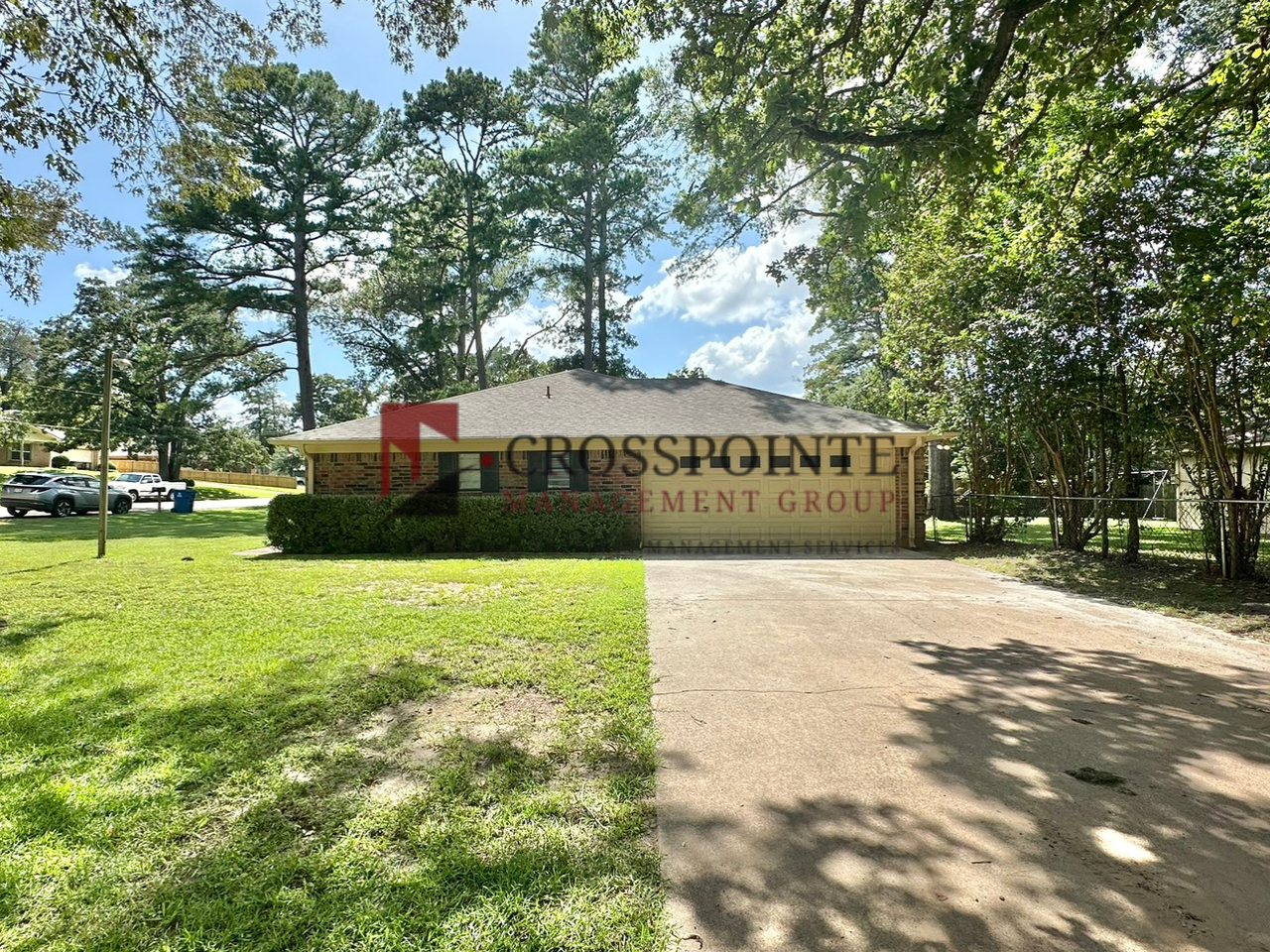 2448 Holly Ln - Photo 3 of 29