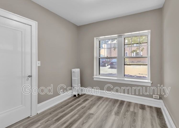 1016 Amherst St #A3 - Photo 4 of 12