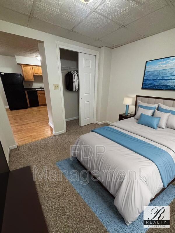 660 East Ave #105 - Photo 4 of 11