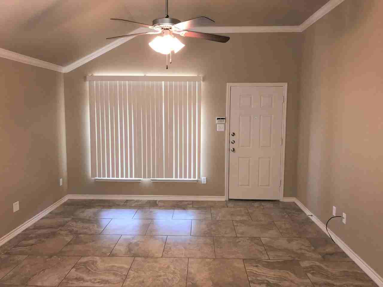4603A Skyflower Ln - Photo 2 of 23