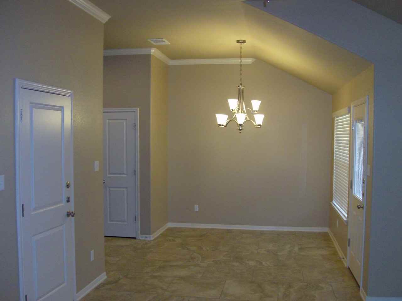 3102 Lineage Loop Unit B - Photo 3 of 29