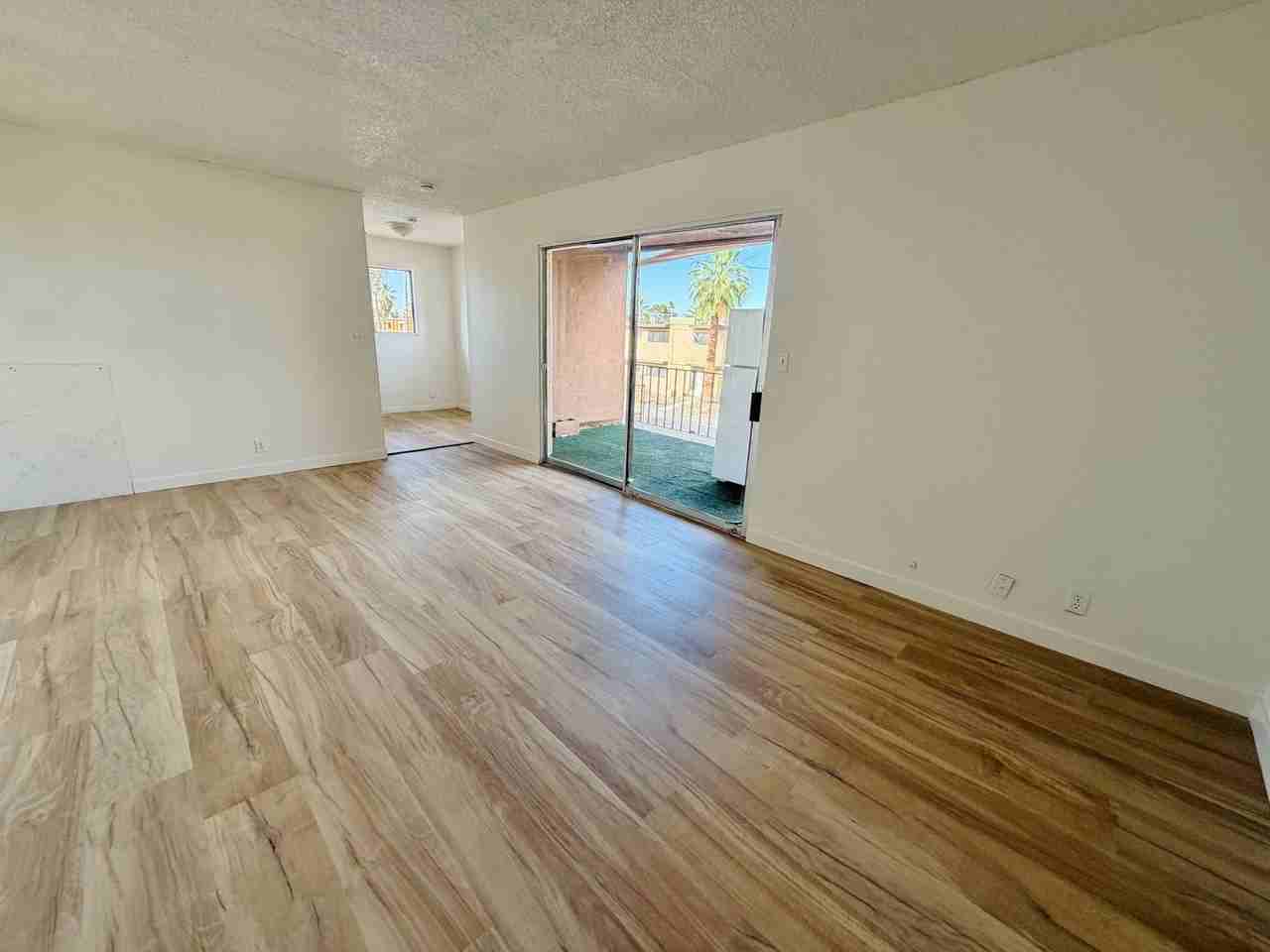 537 Kolson Cir - Photo 3 of 9
