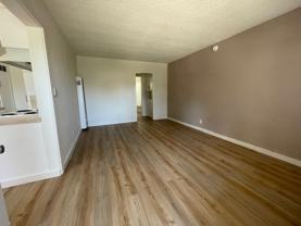 7656A/D - Photo 1 of 1