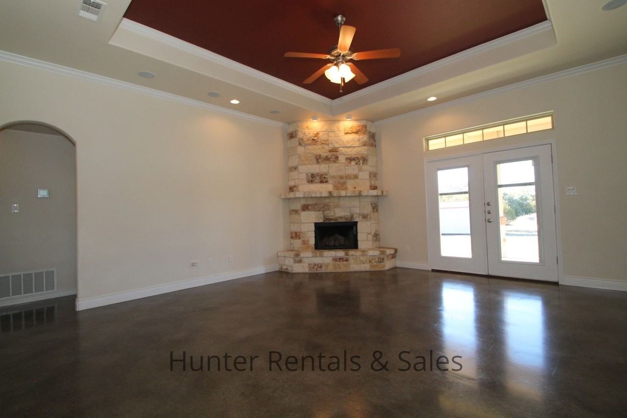159 County Road 3377 - Photo 4 of 36