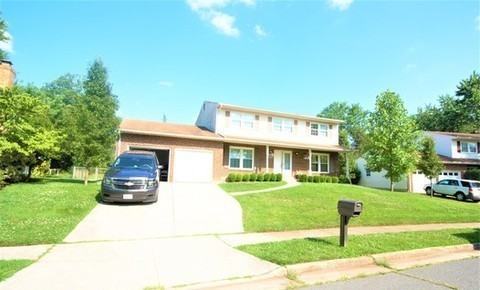 13381 Brookfield Ct - Photo 2 of 18