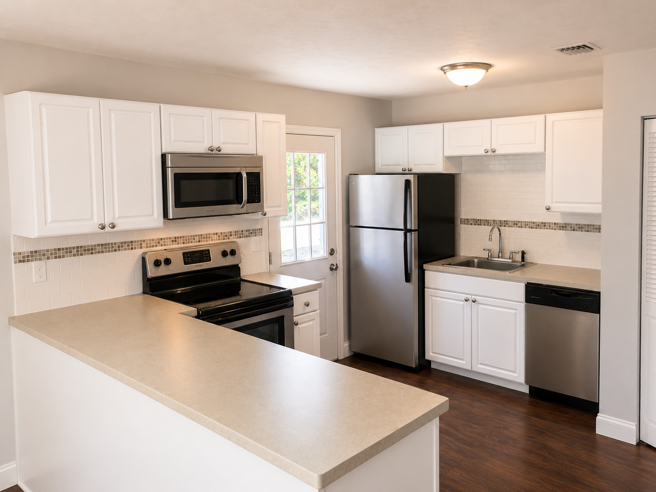 1516 Ne 30th Ave - Photo 2 of 16