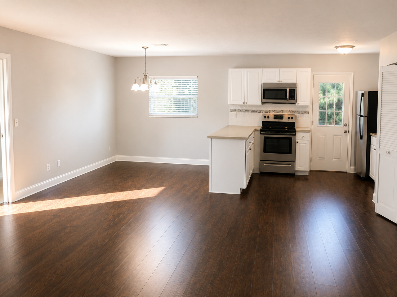 1516 Ne 30th Ave - Photo 3 of 16