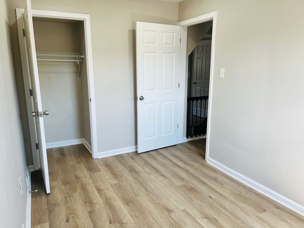 117 Parkhurst St - Photo 4 of 9