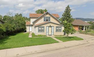 featured image of 1001 Silverleaf Ave