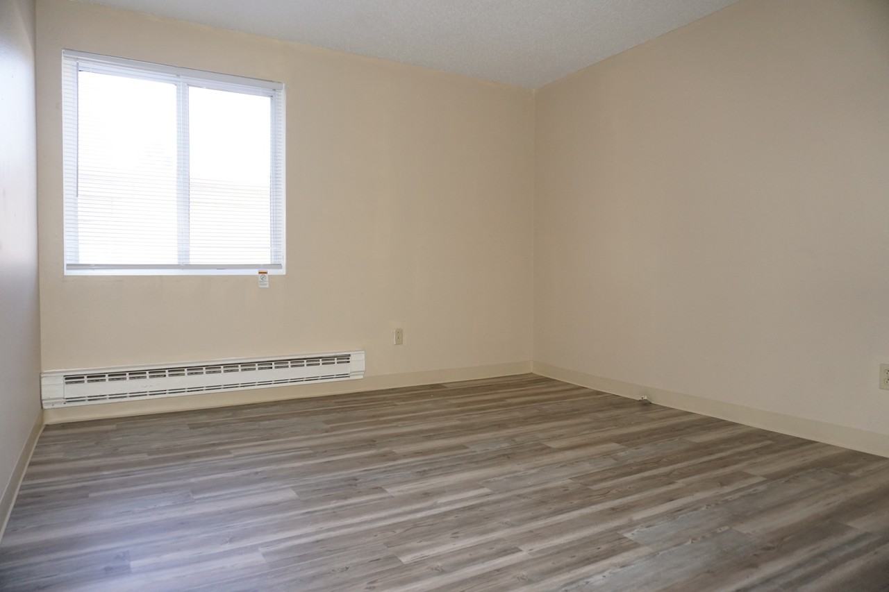 4423 Valverde Ct - Photo 5 of 12