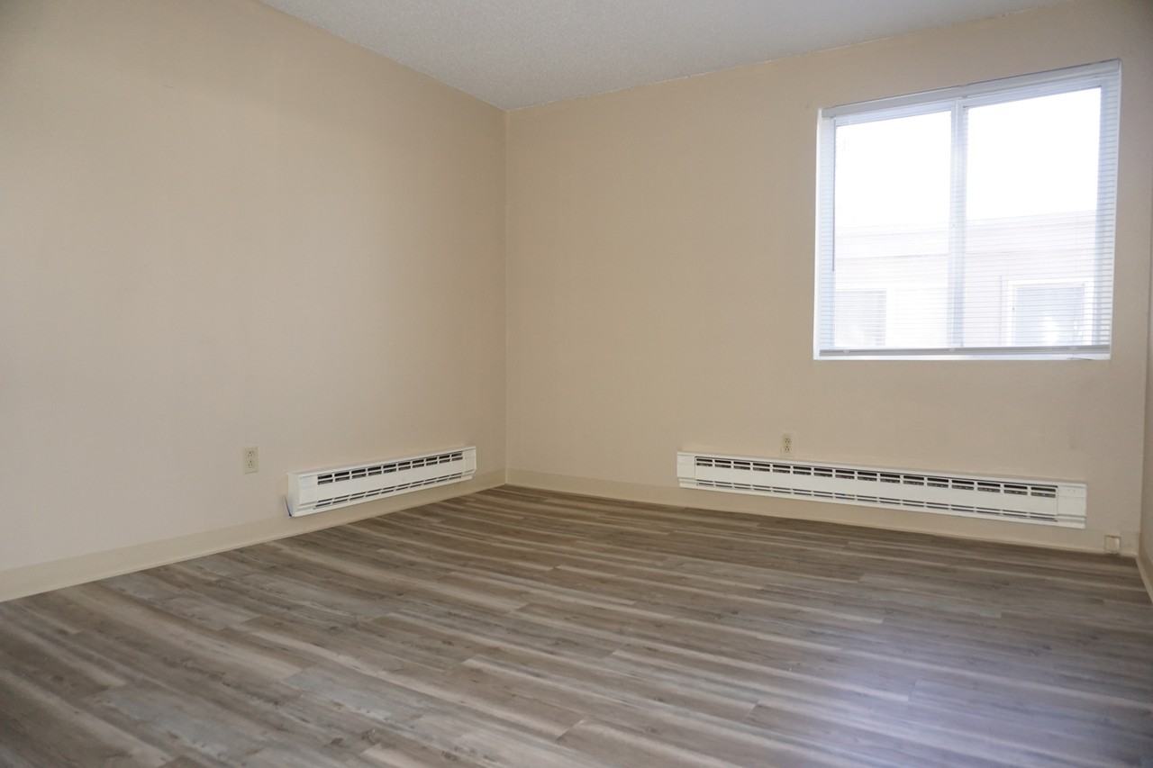 4423 Valverde Ct - Photo 6 of 12