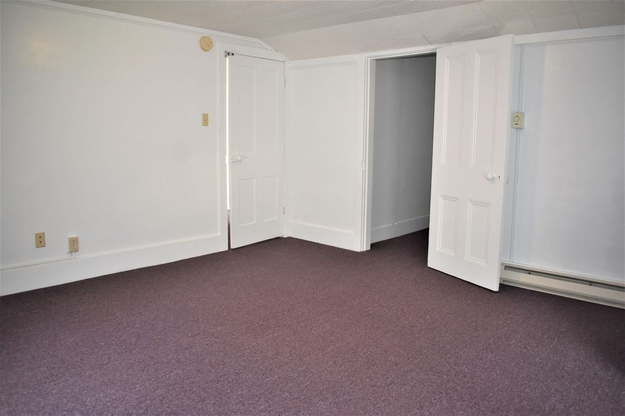 209 N Clymer Ave - Photo 5 of 19