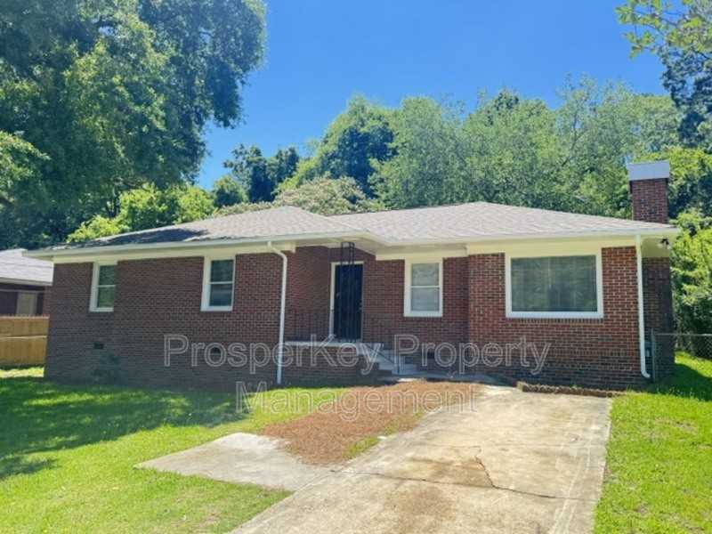 3552 Irwin Way - Photo 2 of 13