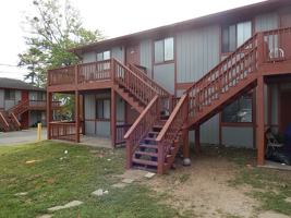 featured image of 303 S Lipona Rd