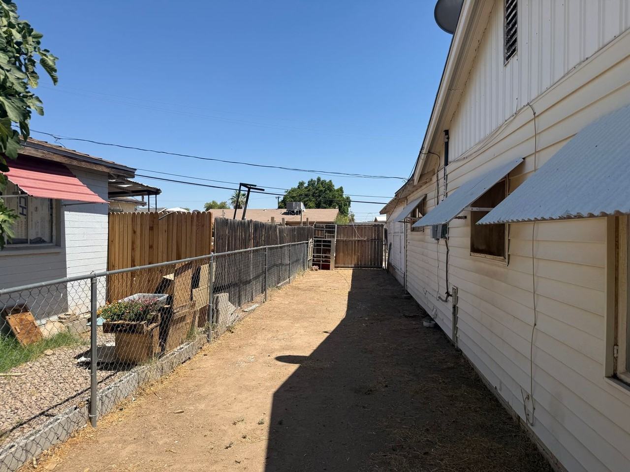 11327 W Kansas Ave - Photo 7 of 19