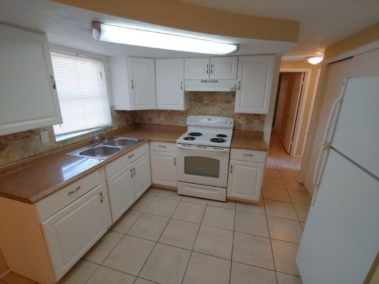 3439 Clydesdale Dr - Photo 4 of 9