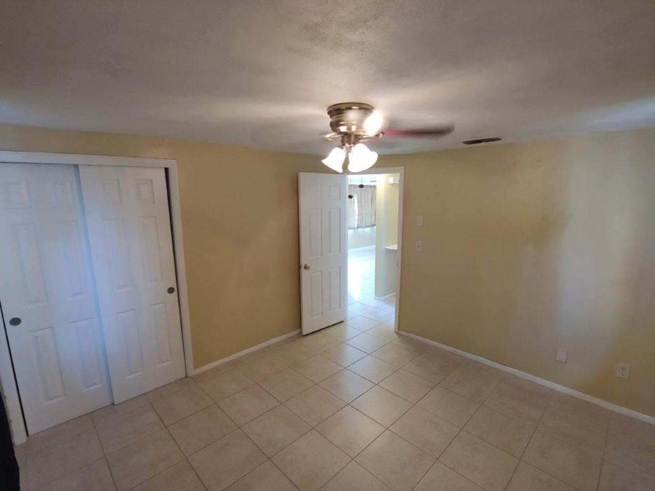 3439 Clydesdale Dr - Photo 5 of 9