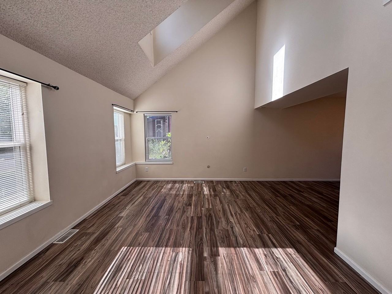 3990 Vicksburg Ter - Photo 2 of 16
