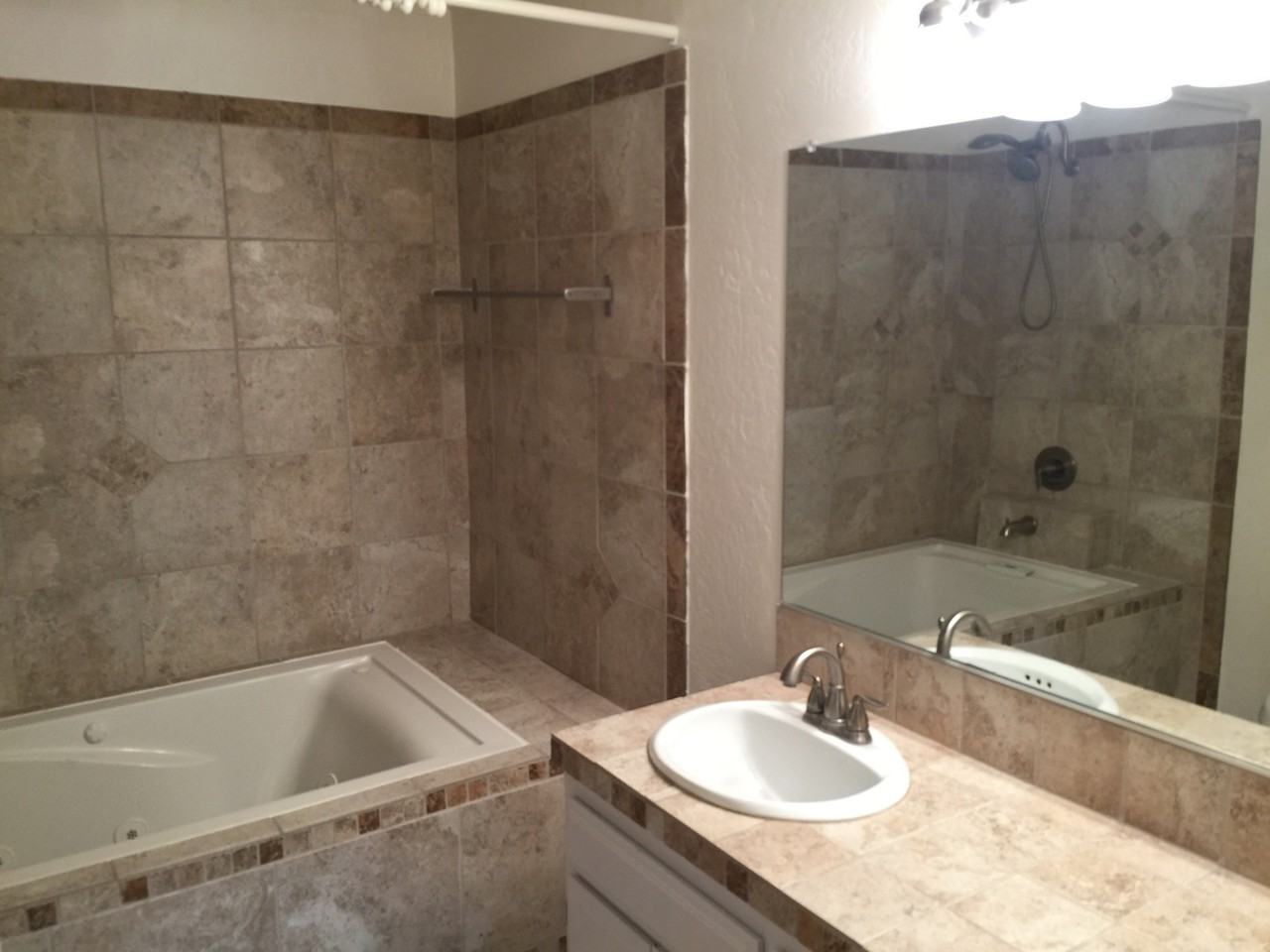 1118 Fresno St #5 - Photo 6 of 11