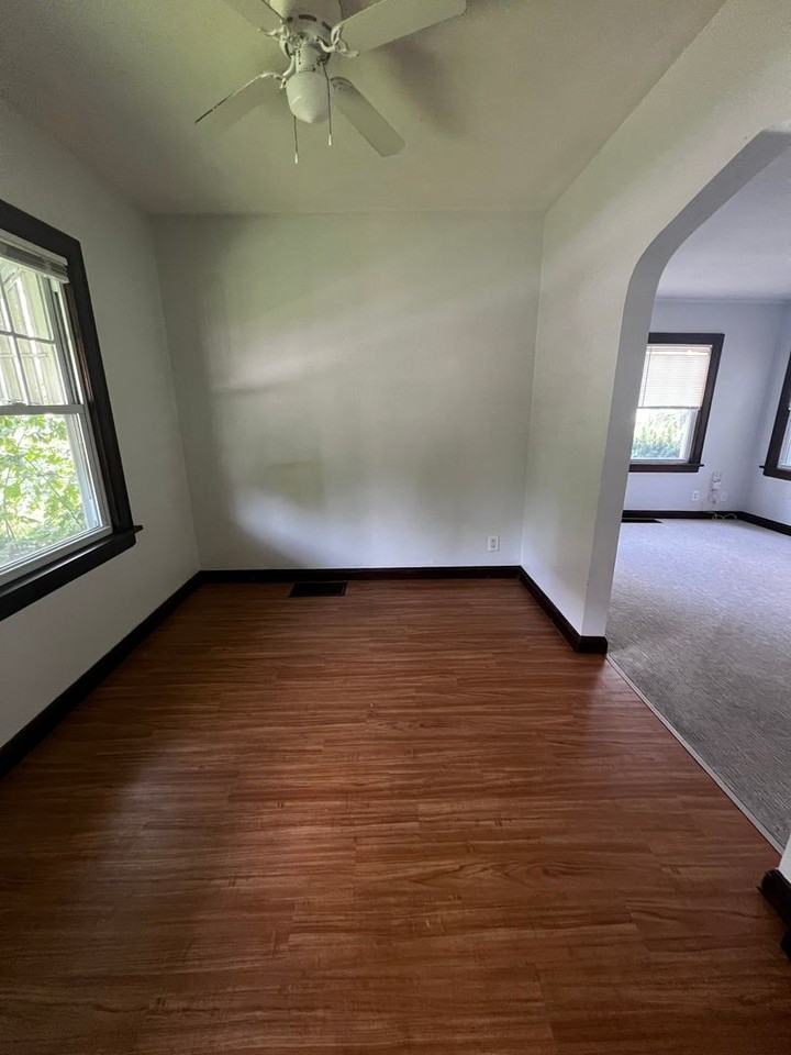 1455 W 12th St - Photo 3 of 14