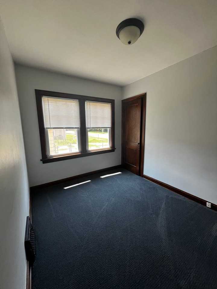 1455 W 12th St - Photo 6 of 14