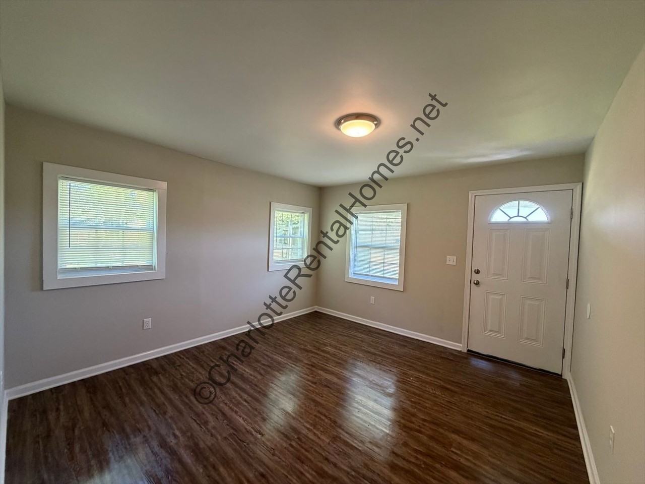 110 Elm Rd - Photo 2 of 12