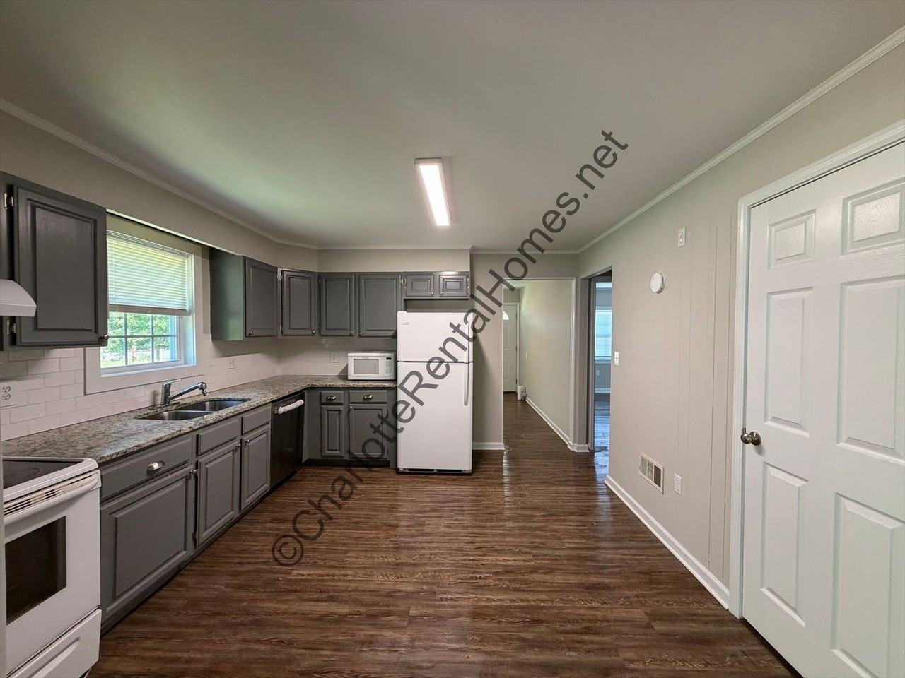 110 Elm Rd - Photo 3 of 12