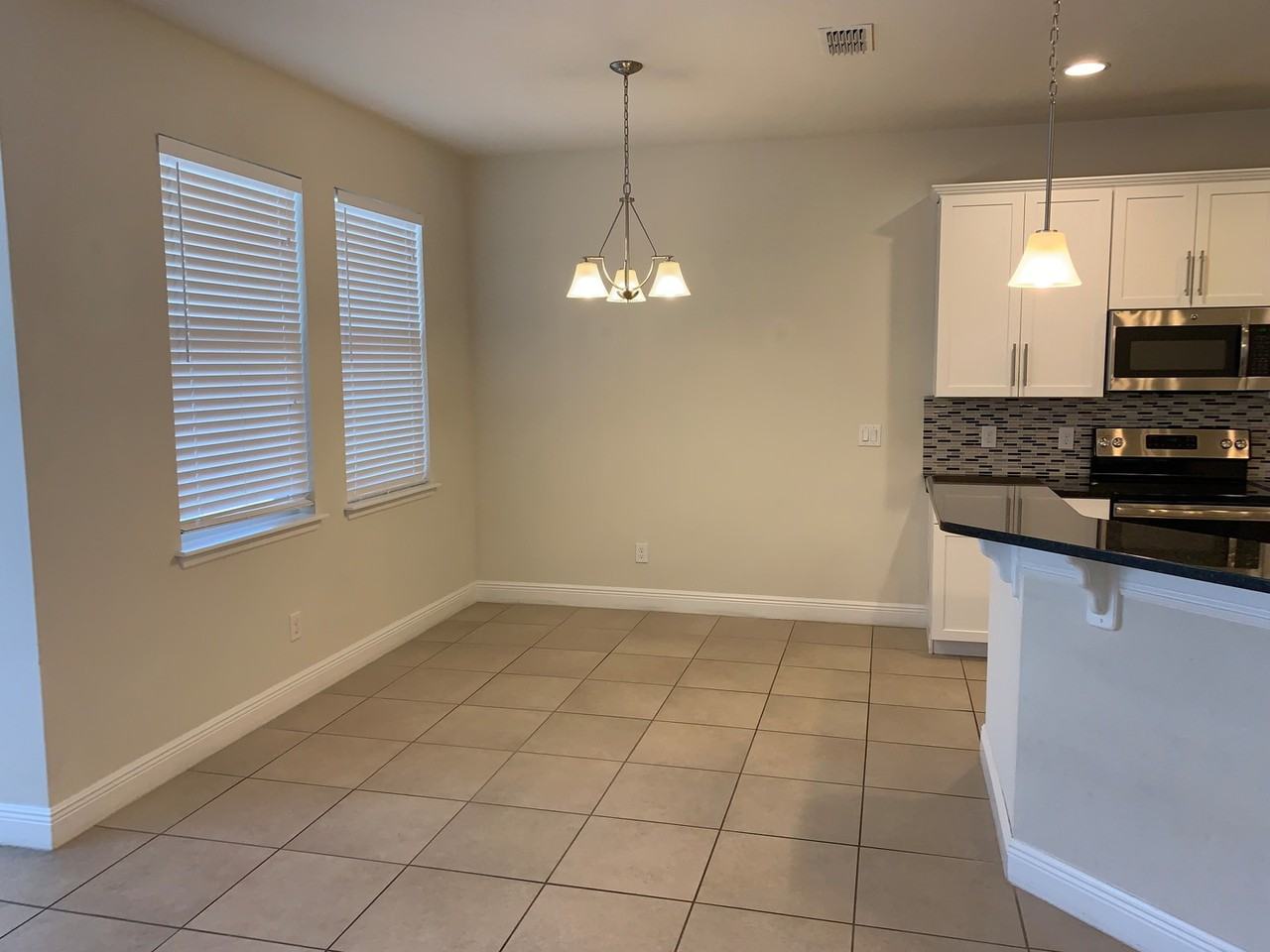 14656 Trapper Rd - Photo 7 of 16