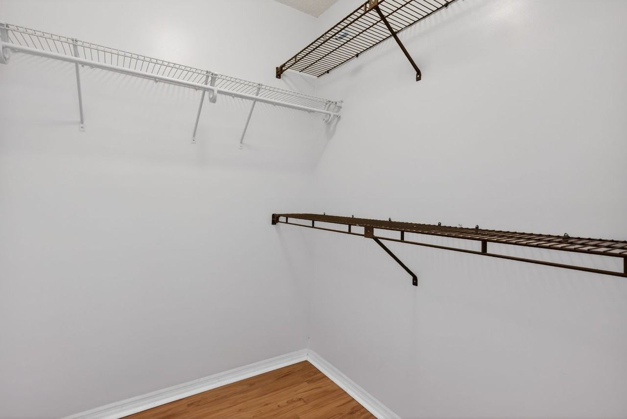 516 Penman Rd - Photo 3 of 43