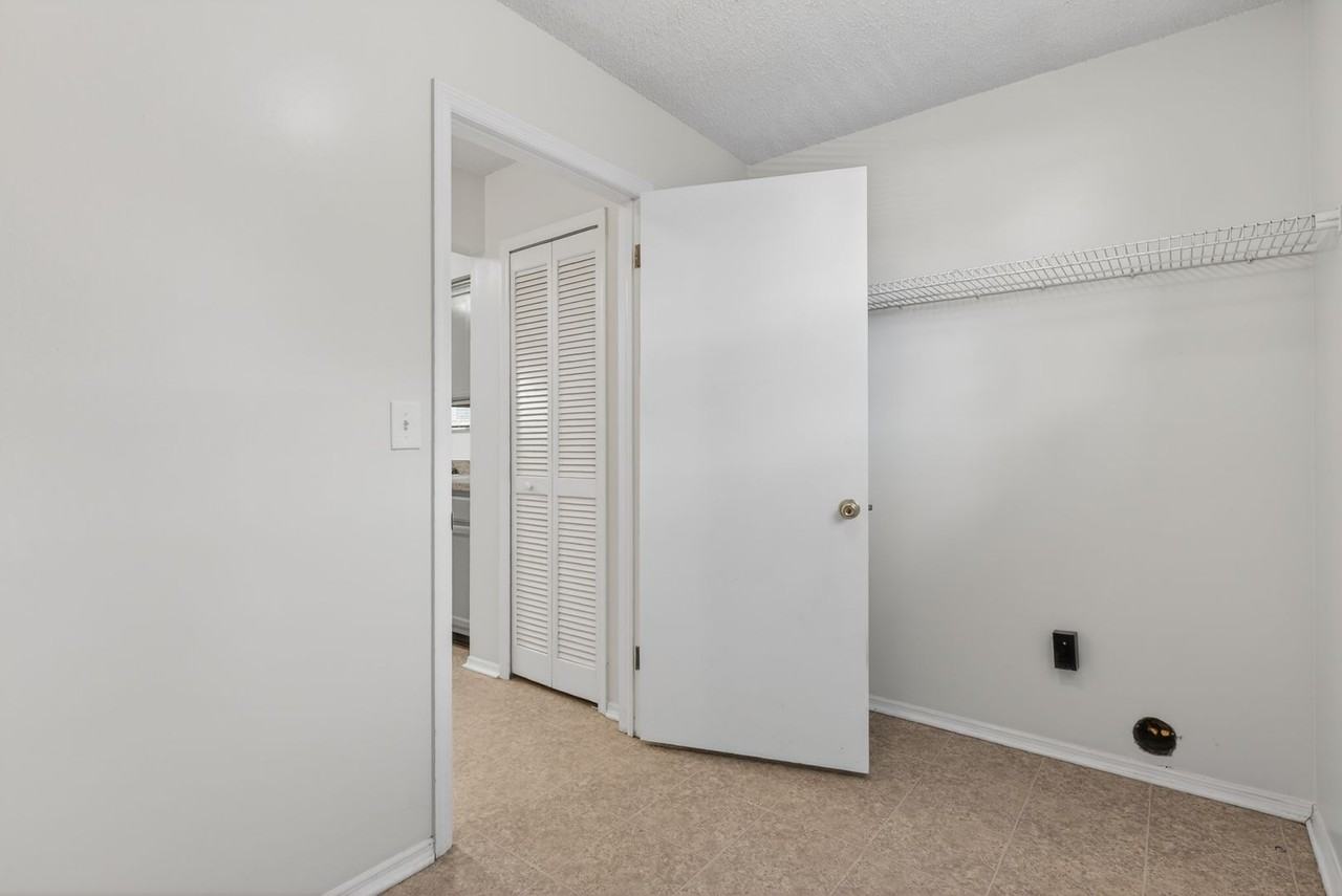 516 Penman Rd - Photo 4 of 43