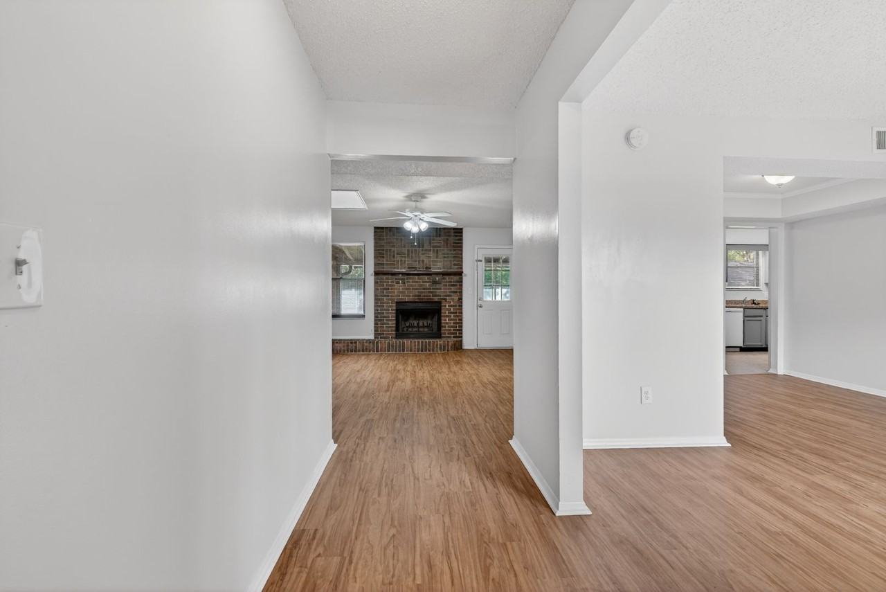 516 Penman Rd - Photo 5 of 43