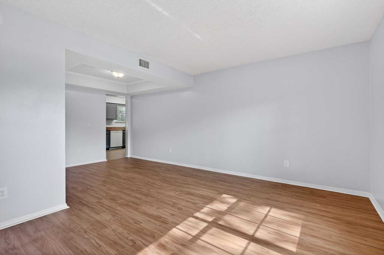 516 Penman Rd - Photo 6 of 43