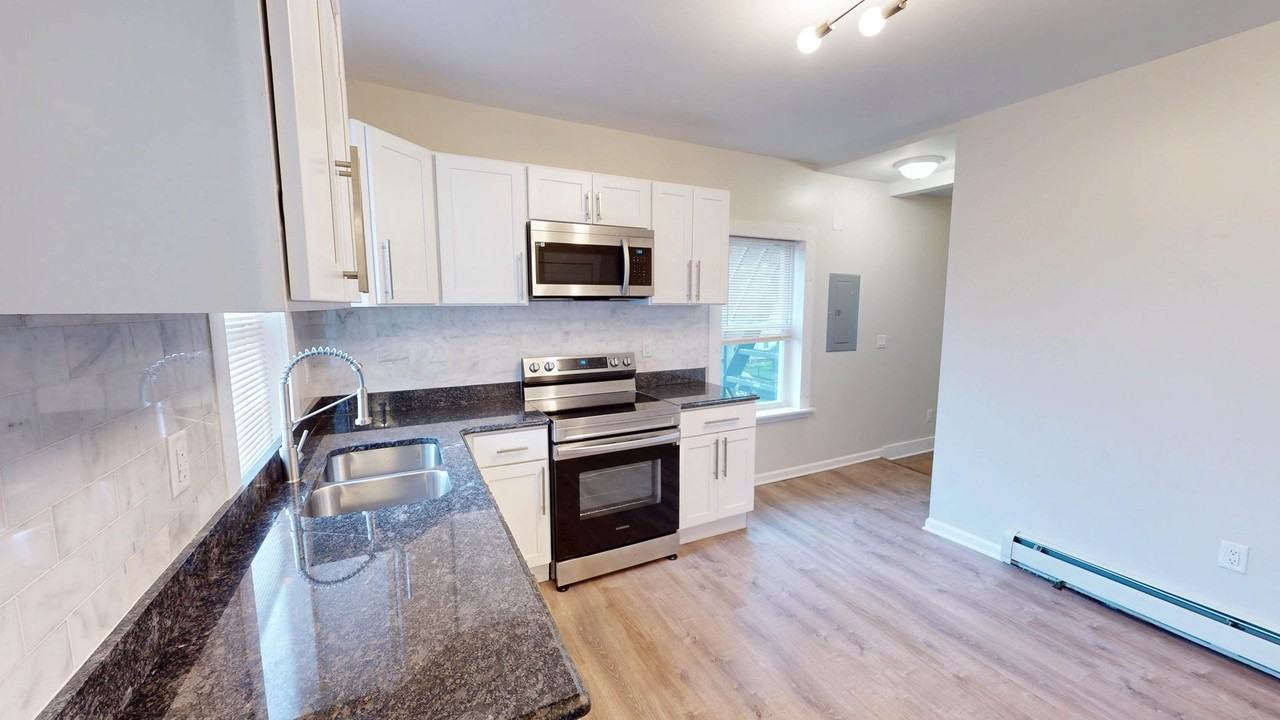 335 John St #2 - Photo 2 of 12
