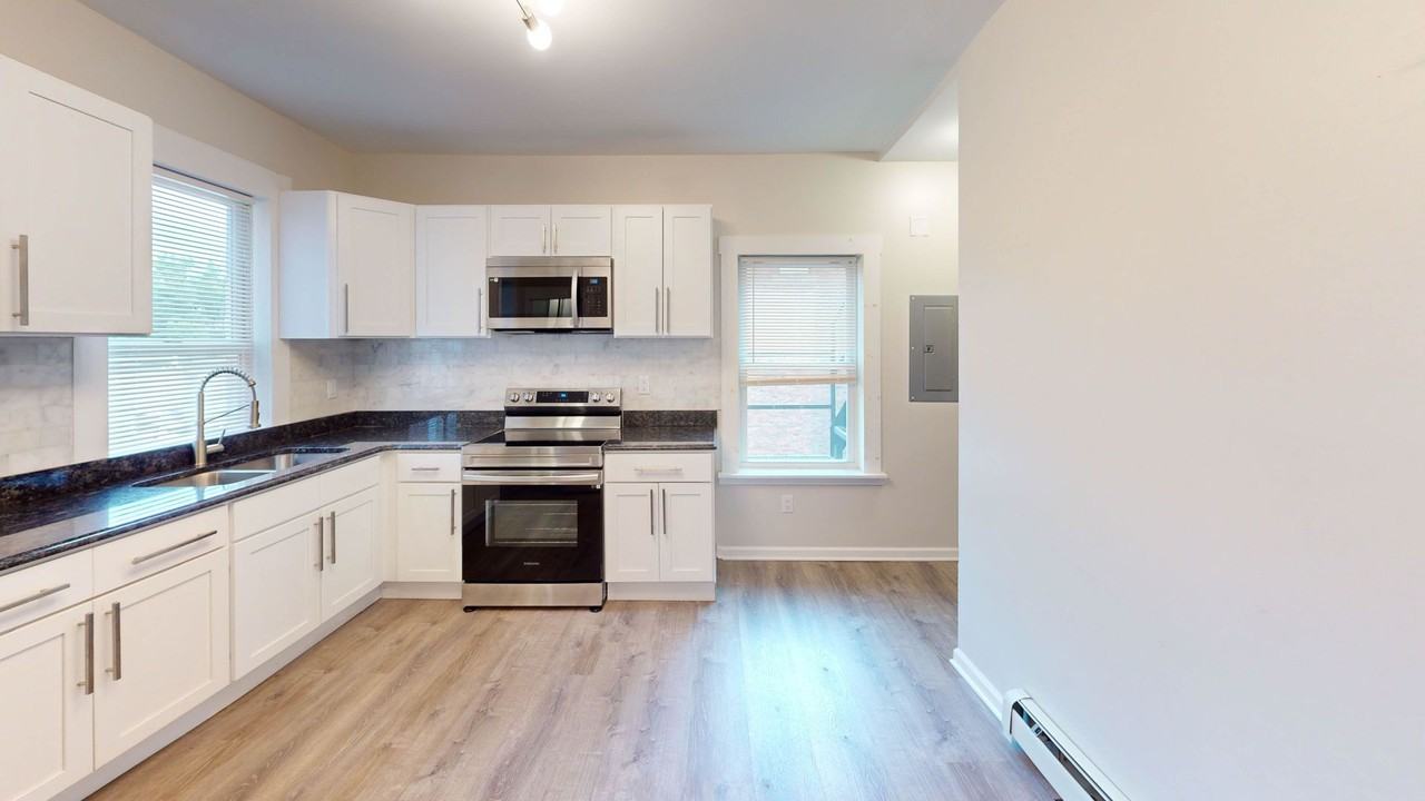 335 John St #2 - Photo 4 of 12
