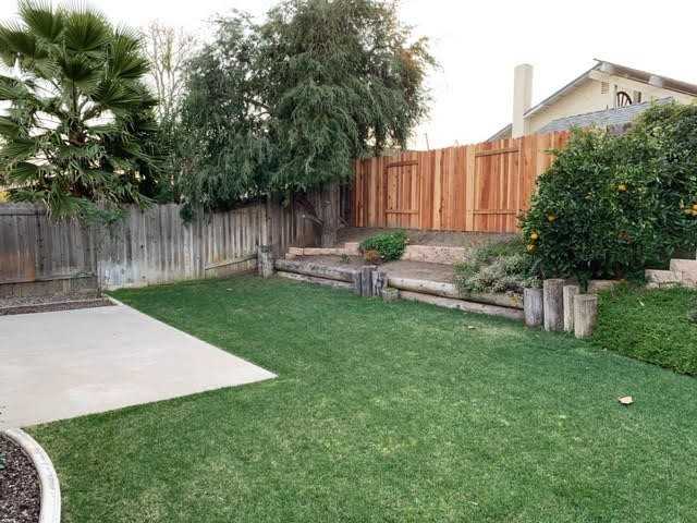 1869 Clearwater Dr - Photo 3 of 23