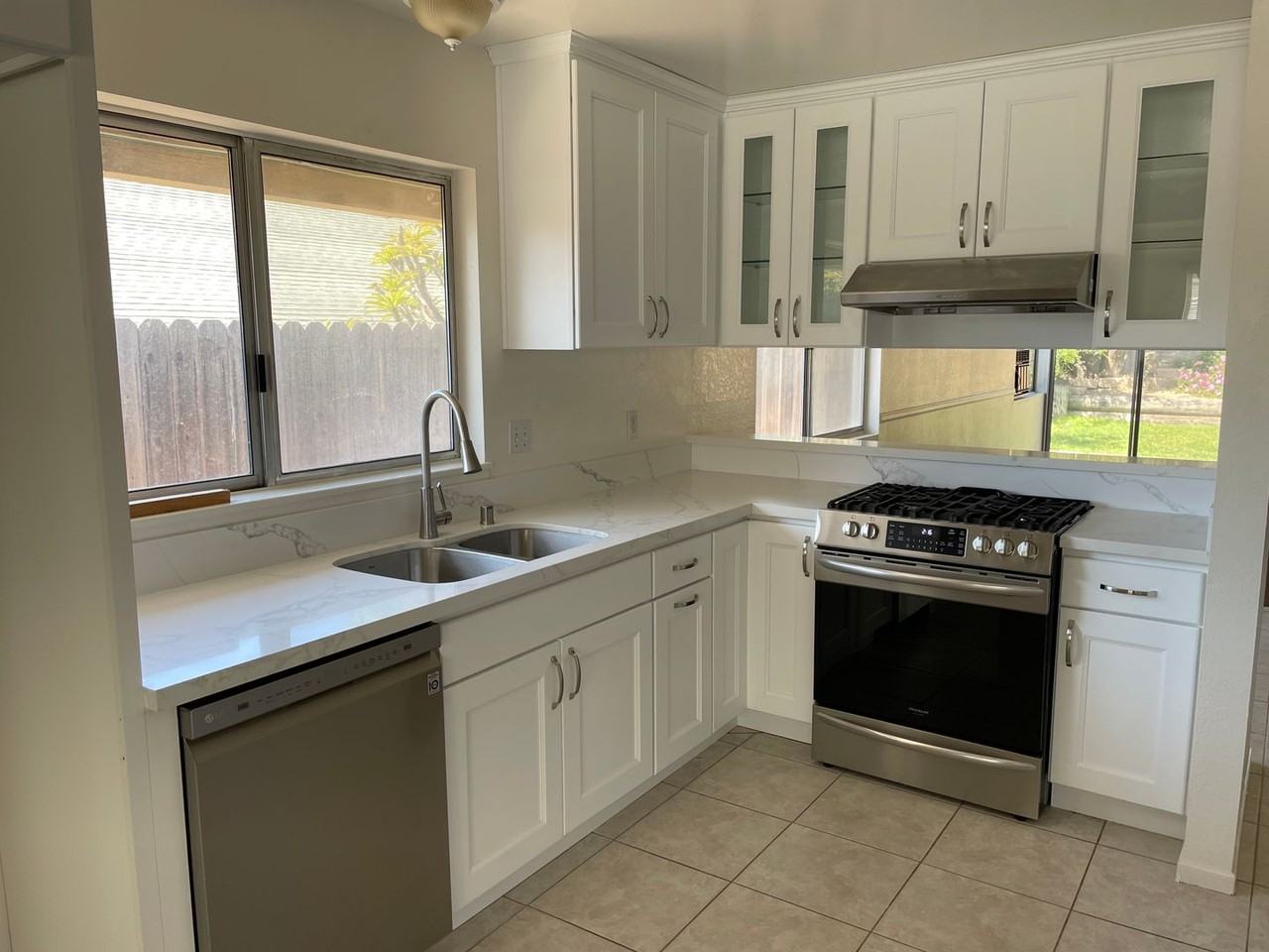 1869 Clearwater Dr - Photo 6 of 23