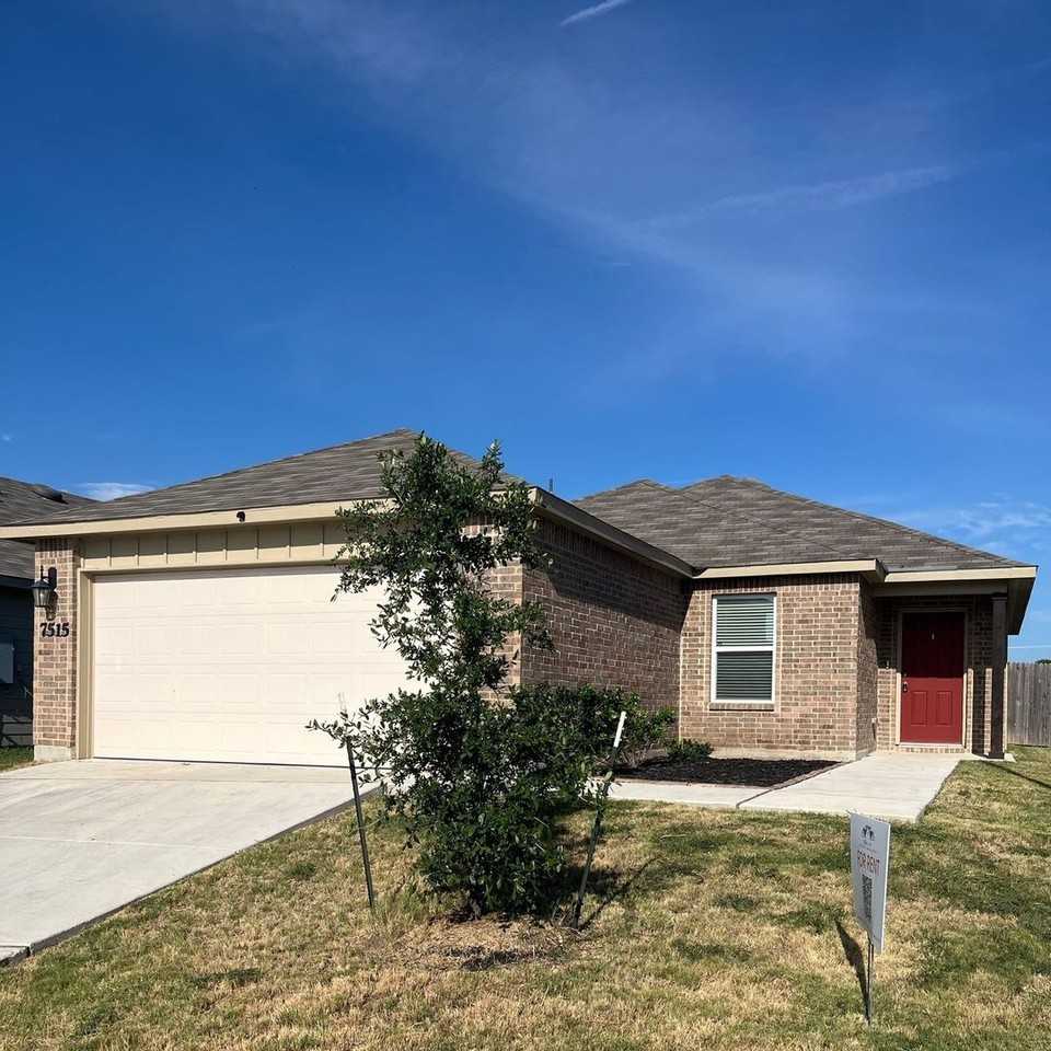 7515 Crestway Rdg - Photo 2 of 19