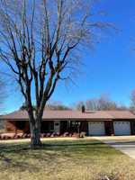 featured image of 4221 Valley Cir
