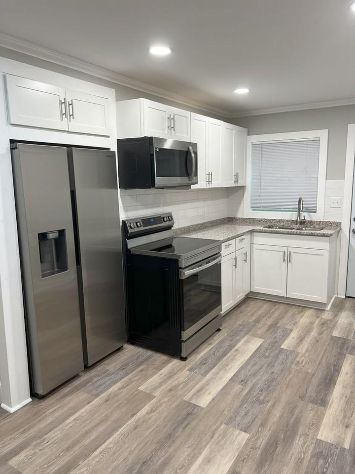 538 Hillandale St Ne - Photo 4 of 10