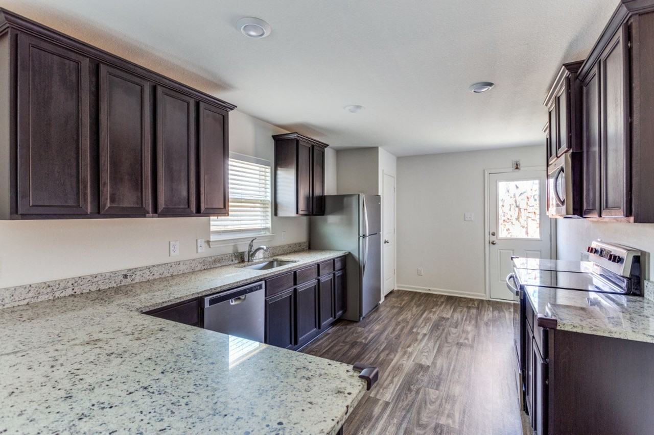 7335 Aaron Jordan Dr - Photo 5 of 12